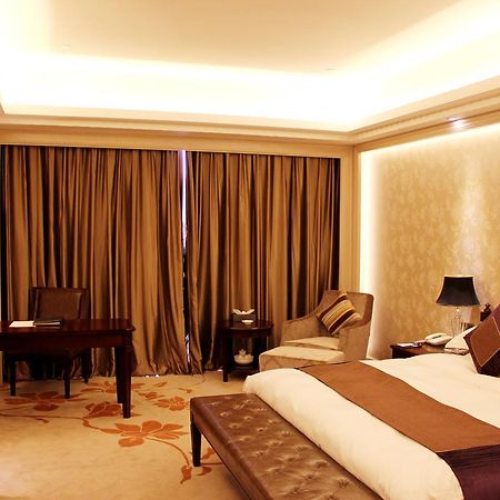 Yutong International Hotel Shantou Bagian luar foto