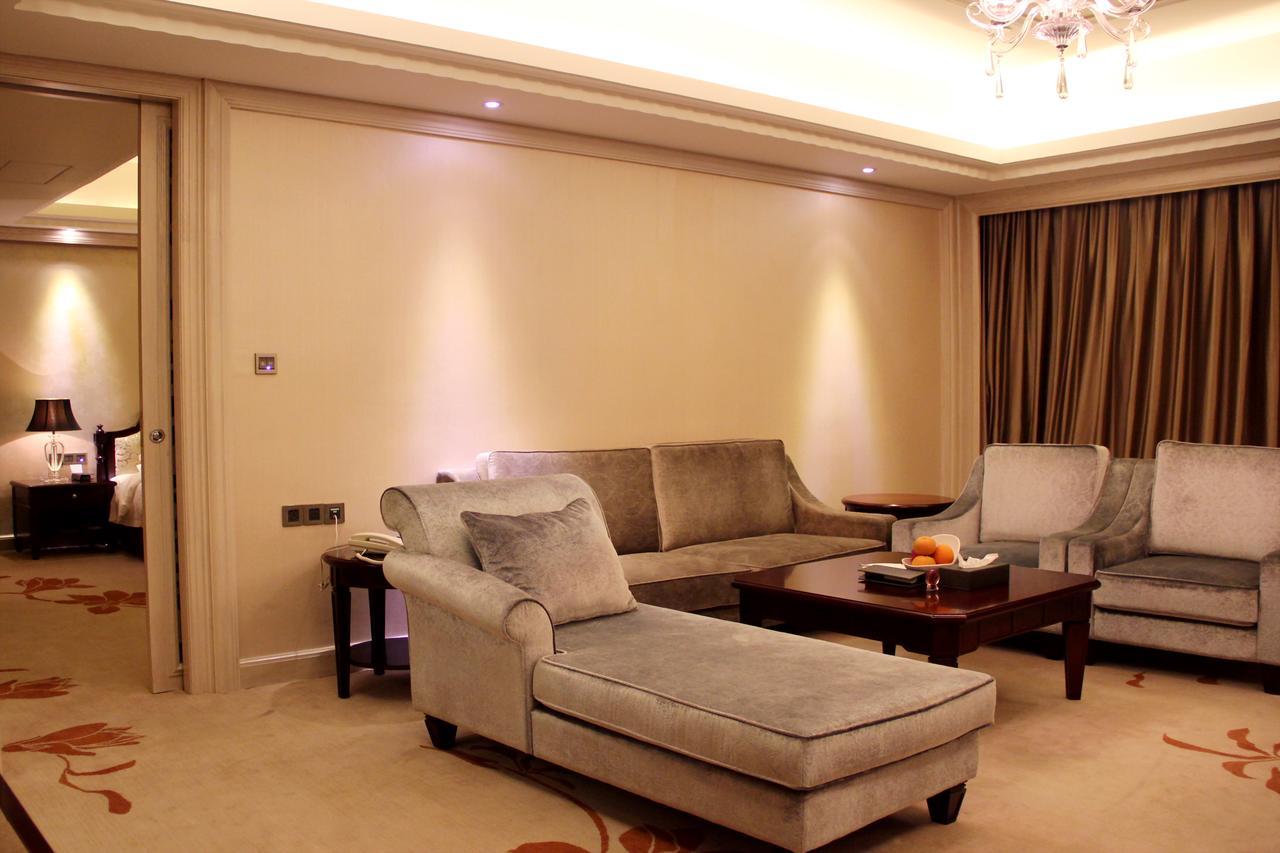 Yutong International Hotel Shantou Bagian luar foto